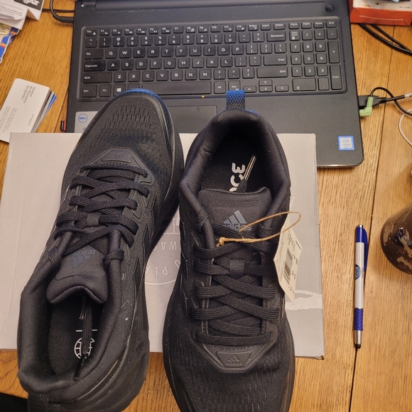 Ladies Adidas Sneakers - Picture 3 of 8